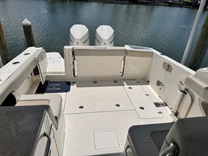 Boston Whaler 280 VANTAGE 7 2022 Boston Whaler 280 VANTAGE 8