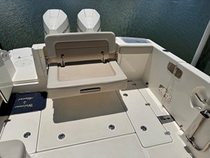 Boston Whaler 280 VANTAGE 8 2022 Boston Whaler 280 VANTAGE 9