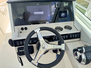 Boston Whaler 280 VANTAGE 15 2022 Boston Whaler 280 VANTAGE 16
