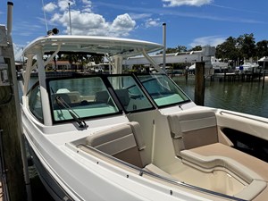 Boston Whaler 280 VANTAGE 37 2022 Boston Whaler 280 VANTAGE 38