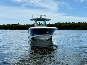 Boston Whaler 350 OUTRAGE 8 2022 Boston Whaler 350 OUTRAGE 9
