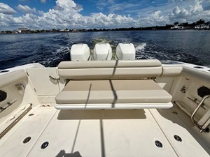 Boston Whaler 350 OUTRAGE 13 2022 Boston Whaler 350 OUTRAGE 14