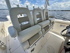Boston Whaler 350 OUTRAGE 26 2022 Boston Whaler 350 OUTRAGE 27