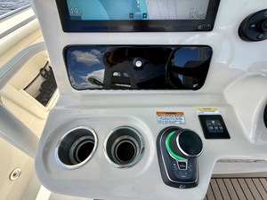 Boston Whaler 350 OUTRAGE 32 2022 Boston Whaler 350 OUTRAGE 33