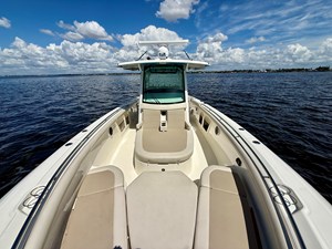 Boston Whaler 350 OUTRAGE 41 2022 Boston Whaler 350 OUTRAGE 42