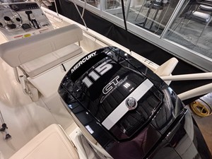 Boston Whaler 170 Montauk 5 2027 Boston Whaler 170 Montauk 6