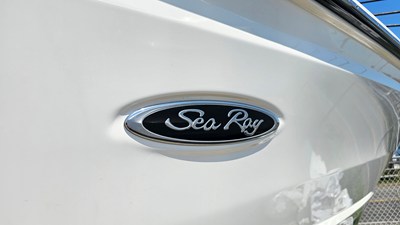 Sea Ray 310 SLX OB 7 2023 Sea Ray 310 SLX OB 8