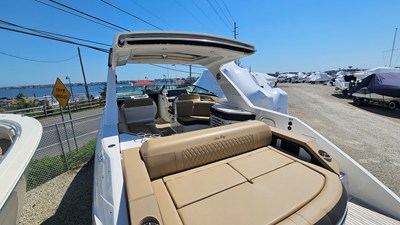 Sea Ray 310 SLX OB 11 2023 Sea Ray 310 SLX OB 12