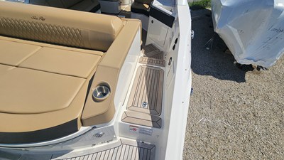 Sea Ray 310 SLX OB 15 2023 Sea Ray 310 SLX OB 16