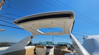 Sea Ray 310 SLX OB 17 2023 Sea Ray 310 SLX OB 18
