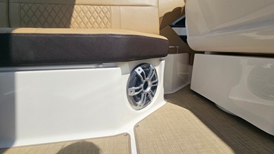 Sea Ray 310 SLX OB 25 2023 Sea Ray 310 SLX OB 26