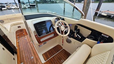 Chris-Craft 31 LAUNCH GT 16 2025 Chris-Craft 31 LAUNCH GT 17