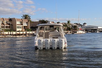 Boston Whaler 380 Realm 8 2019 Boston Whaler 380 Realm 9