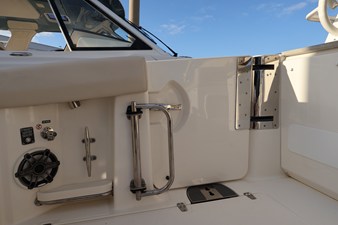 Boston Whaler 380 Realm 13 2019 Boston Whaler 380 Realm 14