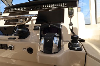 Boston Whaler 380 Realm 21 2019 Boston Whaler 380 Realm 22