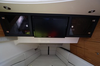 Boston Whaler 380 Realm 26 2019 Boston Whaler 380 Realm 27