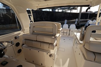 Boston Whaler 380 Realm 27 2019 Boston Whaler 380 Realm 28