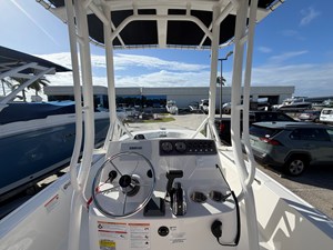 2027 Boston Whaler 190 Montauk 11