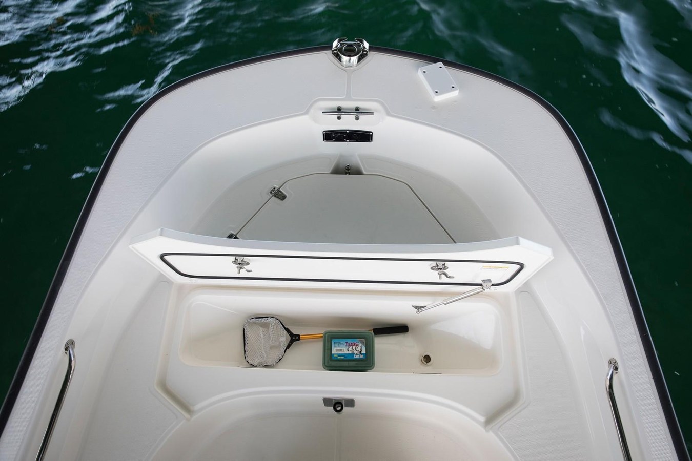 2027 Boston Whaler 170 Montauk 21