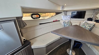 Sea Ray 320 SUNDANCER OB 23 2020 Sea Ray 320 SUNDANCER OB 24