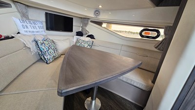 Sea Ray 320 SUNDANCER OB 24 2020 Sea Ray 320 SUNDANCER OB 25