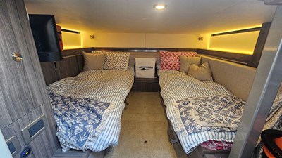 Sea Ray 320 SUNDANCER OB 25 2020 Sea Ray 320 SUNDANCER OB 26