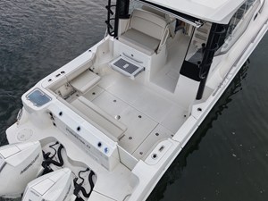 Boston Whaler 325 CONQUEST 6 2025 Boston Whaler 325 CONQUEST 7
