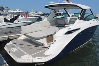 Sea Ray 320 SUNDANCER 9 2023 Sea Ray 320 SUNDANCER 10