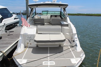 Sea Ray 320 SUNDANCER 10 2023 Sea Ray 320 SUNDANCER 11