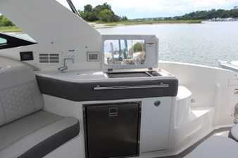 Sea Ray 320 SUNDANCER 14 2023 Sea Ray 320 SUNDANCER 15
