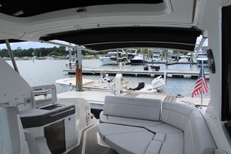 Sea Ray 320 SUNDANCER 17 2023 Sea Ray 320 SUNDANCER 18