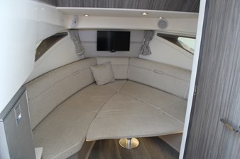 Sea Ray 320 SUNDANCER 26 2023 Sea Ray 320 SUNDANCER 27
