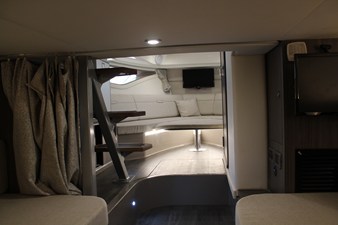 Sea Ray 320 SUNDANCER 28 2023 Sea Ray 320 SUNDANCER 29