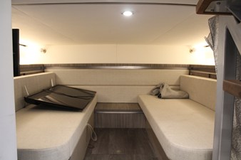 Sea Ray 320 SUNDANCER 29 2023 Sea Ray 320 SUNDANCER 30