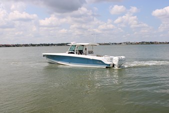 Boston Whaler 380 OUTRAGE 3 2018 Boston Whaler 380 OUTRAGE 4