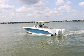 Boston Whaler 380 OUTRAGE 4 2018 Boston Whaler 380 OUTRAGE 5