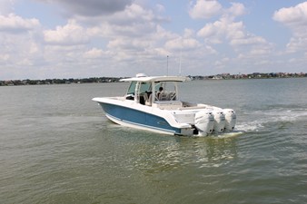 Boston Whaler 380 OUTRAGE 5 2018 Boston Whaler 380 OUTRAGE 6