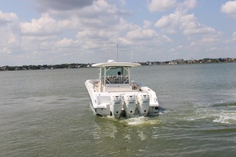 Boston Whaler 380 OUTRAGE 7 2018 Boston Whaler 380 OUTRAGE 8