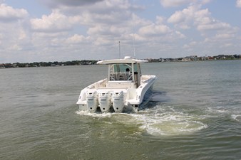 Boston Whaler 380 OUTRAGE 9 2018 Boston Whaler 380 OUTRAGE 10