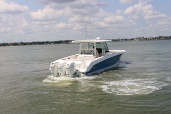 Boston Whaler 380 OUTRAGE 11 2018 Boston Whaler 380 OUTRAGE 12