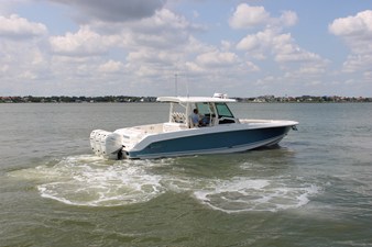 Boston Whaler 380 OUTRAGE 13 2018 Boston Whaler 380 OUTRAGE 14