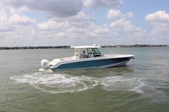 Boston Whaler 380 OUTRAGE 15 2018 Boston Whaler 380 OUTRAGE 16
