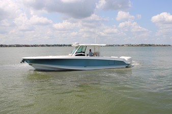 Boston Whaler 380 OUTRAGE 24 2018 Boston Whaler 380 OUTRAGE 25