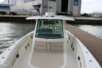 Boston Whaler 380 OUTRAGE 49 2018 Boston Whaler 380 OUTRAGE 50