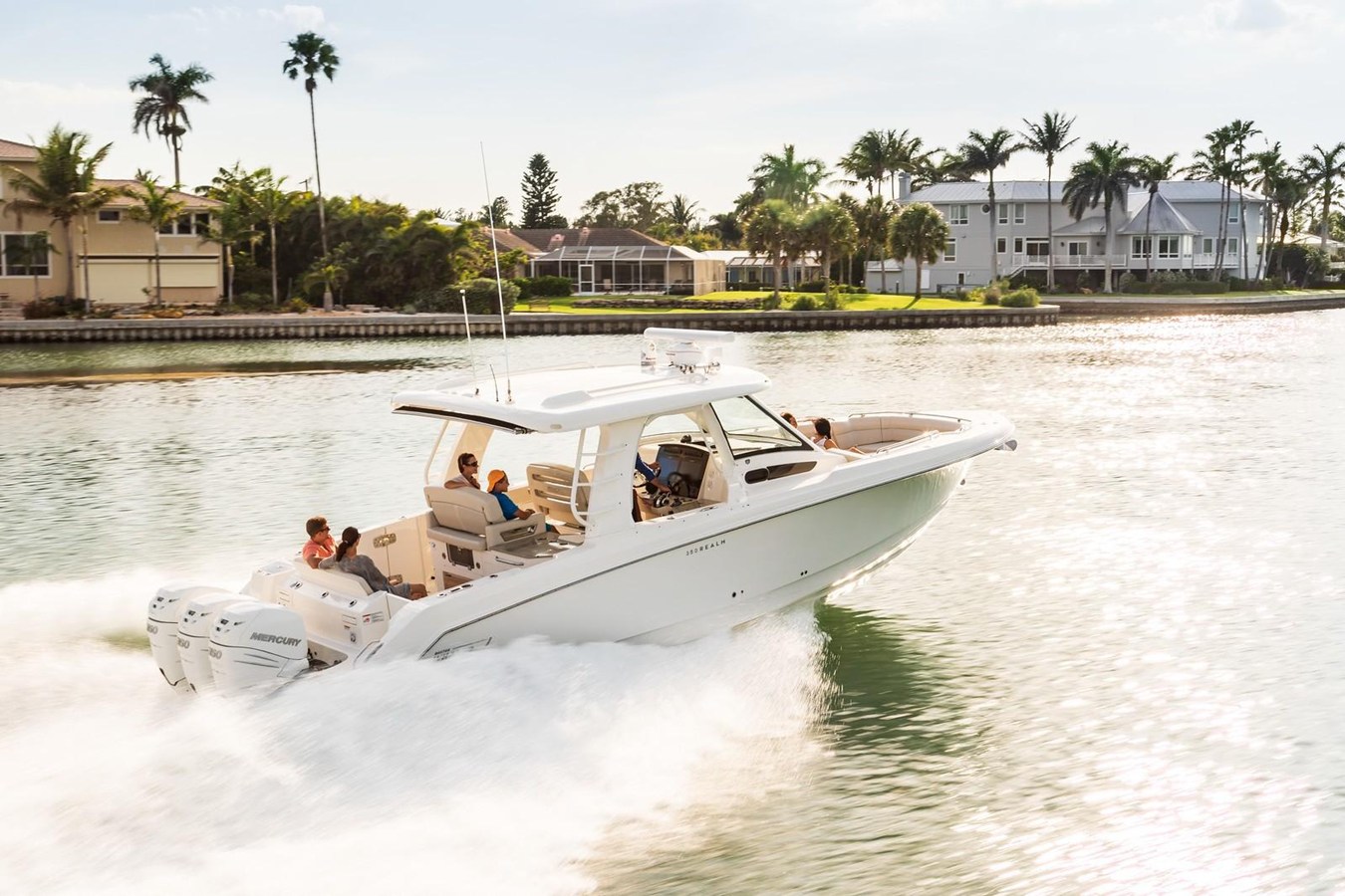 2027 Boston Whaler 350 Realm 3