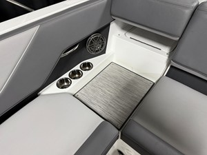 2024 Cobalt CS23 26