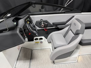 2024 Cobalt CS23 44