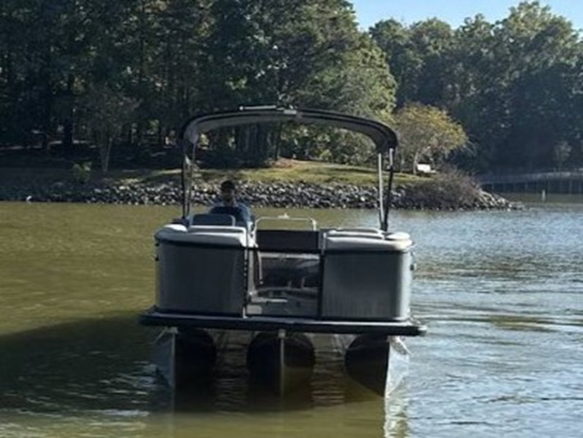 2027 Harris Sunliner 250 3