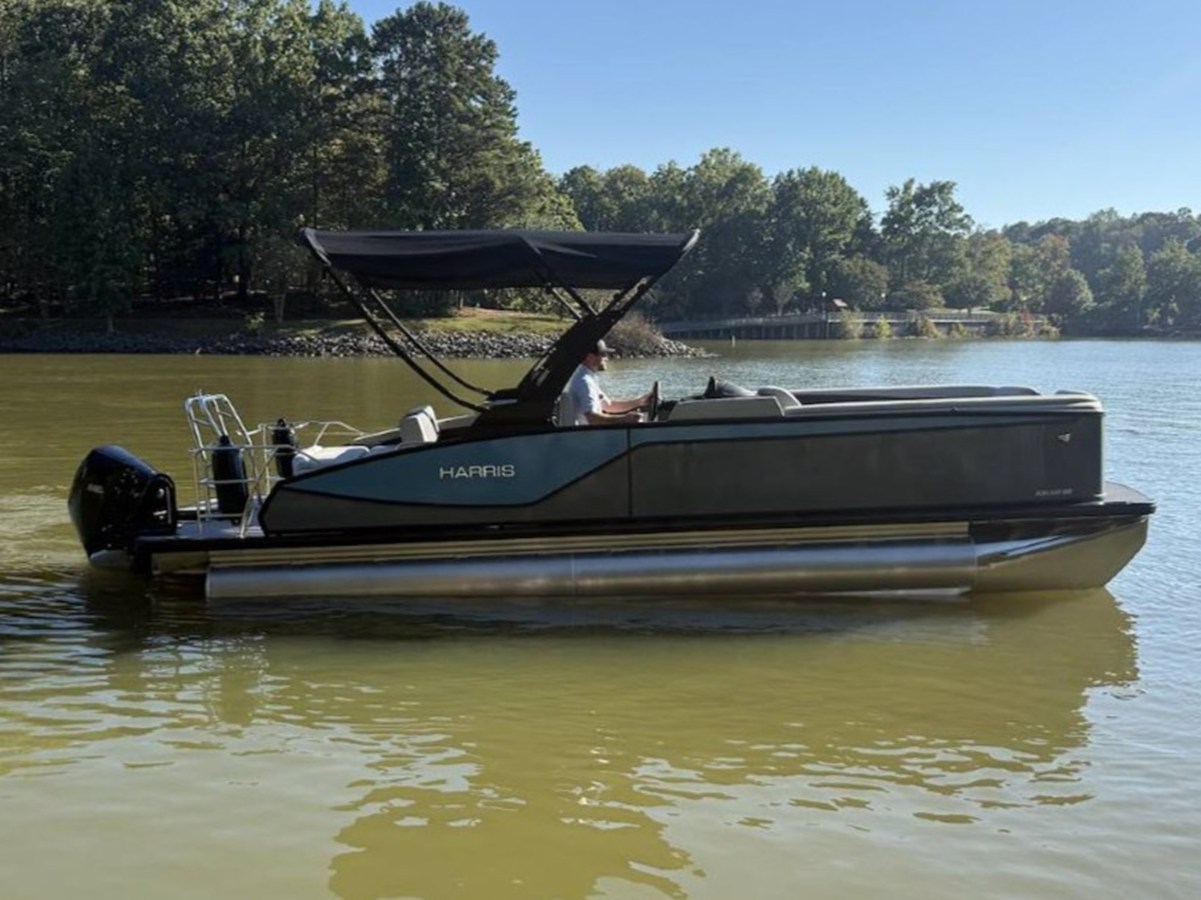 2027 Harris Sunliner 250 7