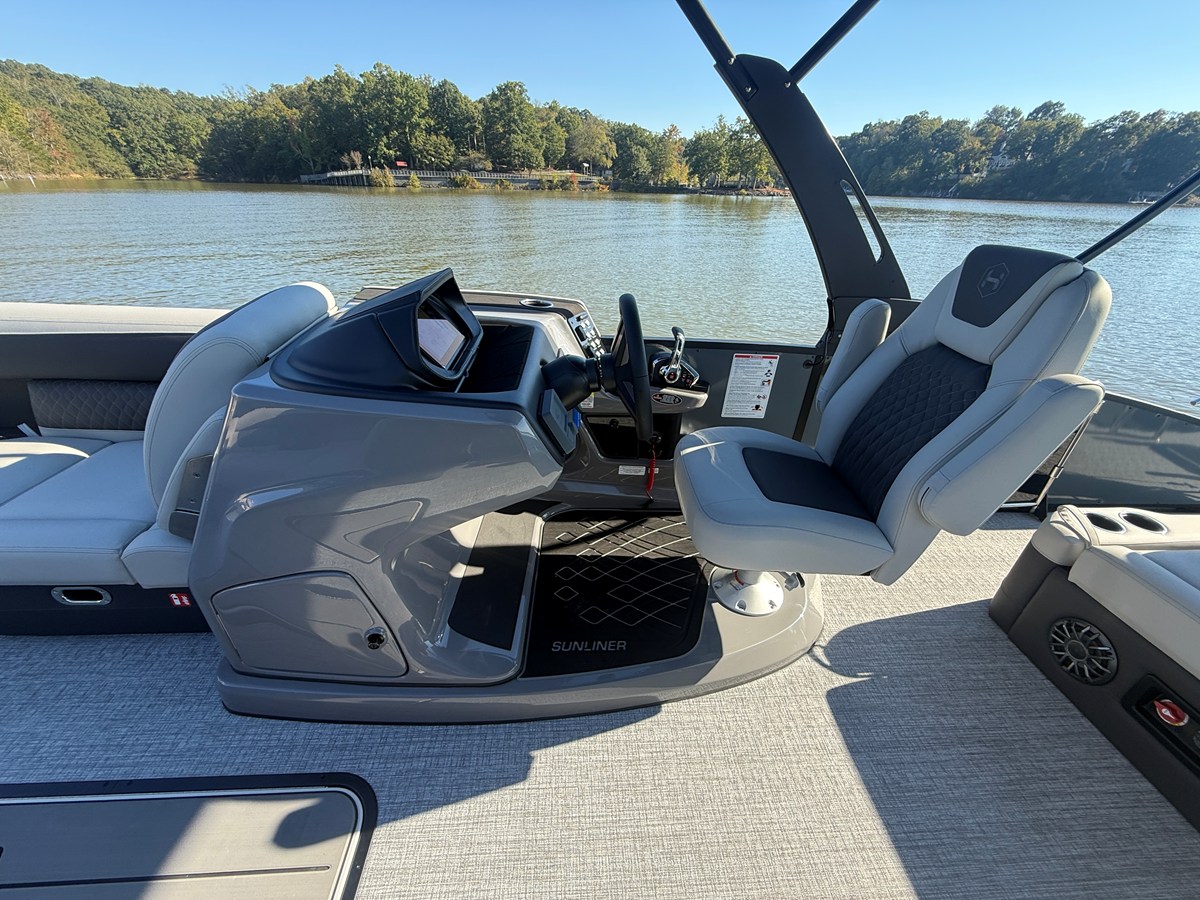 2027 Harris Sunliner 250 31